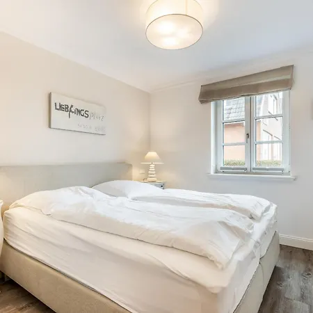 Апартаменты Oceanhouse Strandjuwel App 1 *